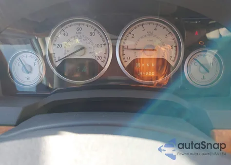 2008 Chrysler Town & Country Limited z USA, uszkodzony, nr VIN 2A8HR64X48R826346